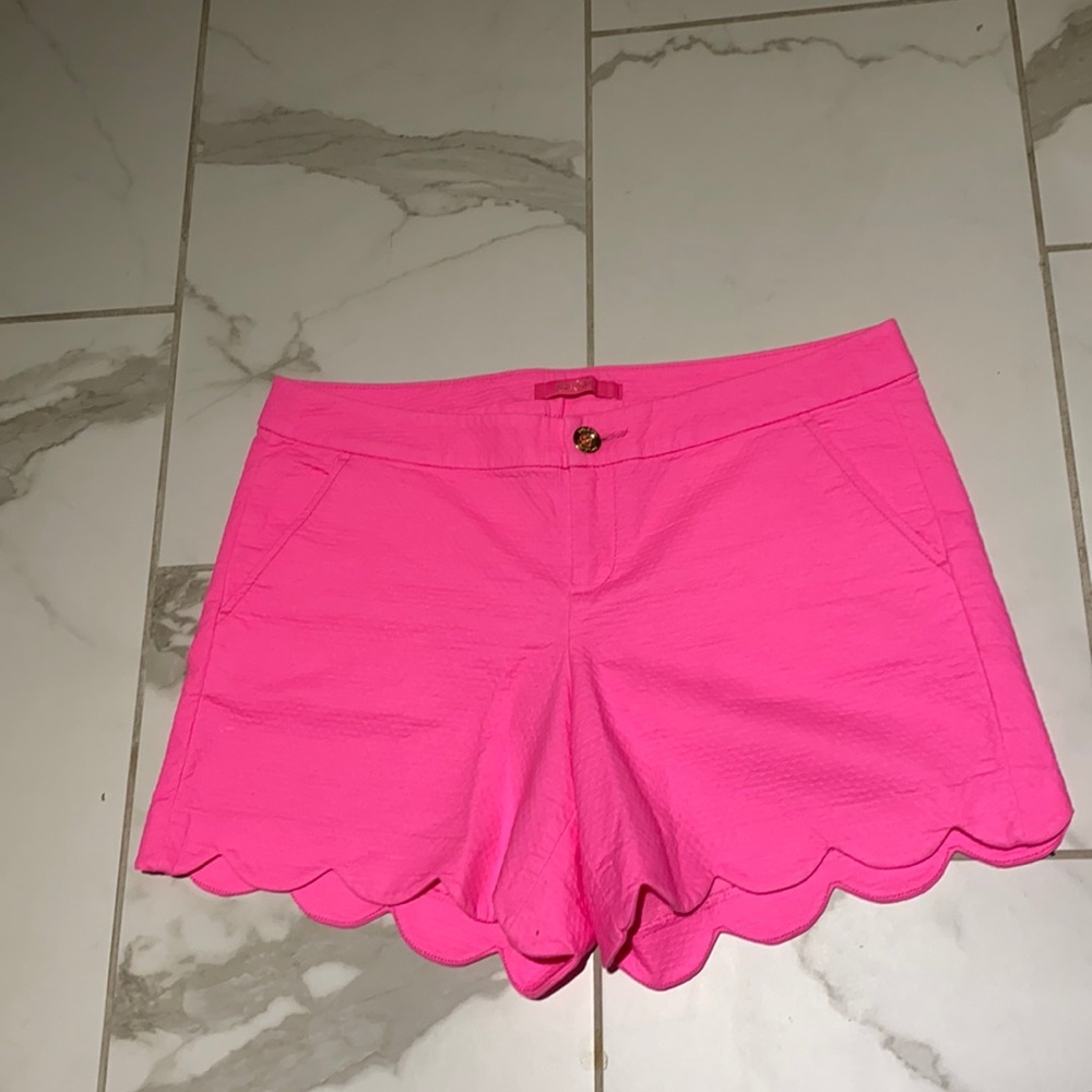 Pink scalloped Lily Pulitzer shorts